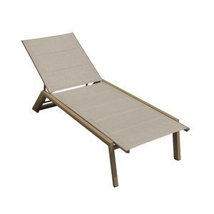 Chaise longue d'extérieur Teslin inclinable avec dossier, design moderne, pour piscine, spa, hôtel, durable et imperméable - Product Image 1