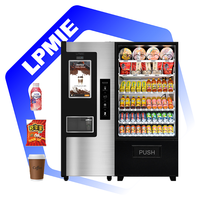 Koffiezetapparaat met gekoelde en kamertemperatuur verse fruitsalades en dranken, express bezorging