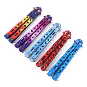 Suministros de peluquero práctica al aire libre peine cuchillos Balisong mariposa hoja giratoria cuchillo plegable peine de pelo entrenador - Product Image 2