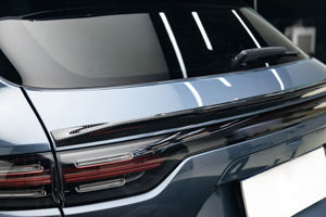 Pour <span class=keywords><strong>Porsche</strong></span> <span class=keywords><strong>Cayenne</strong></span> 2018 2019 2020 2021 <span class=keywords><strong>2022</strong></span> 2023 2024 2025 9Y0 Aileron central MSY amélioré en fibre de carbone sèche, finition sergé mat - Product Image 4