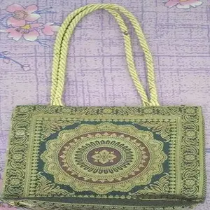 Fabricación de bolso de brocado indio Ropa de fiesta variada Banarasi Bolso de brocado de seda Bolso de mano multicolor para mujer