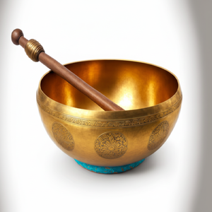 Cuenco de meditación de latón dorado hecho a mano con palo de madera para yoga, curación con sonido, Reiki y atención plena - Product Image 1
