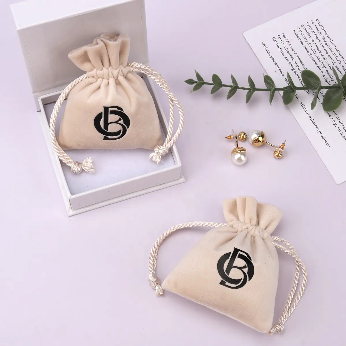 حقيبة هدايا لحفلات الزفاف, حقيبة مخملية صغيرة الحجم مطبوعة بشعار مخصص لحفلات الزفاف