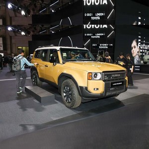 Toyotas Lands Cruiser Prado รถกระบะคู่6x6รถ SUV ขนาดใหญ่รถไฮบริดใหม่รถยนต์ไฟฟ้า - Product Image 3