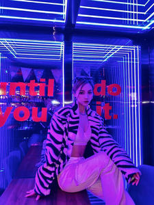 Nouveau modèle Design Rgb étanche Led extérieur paysage pelouse voie pieu lumière lampe décor <span class=keywords><strong>Garage</strong></span> arrière sol décoration - Product Image 2