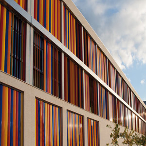 Volet métallique sur mesure avec surface thermolaquée pour fenêtre/mur rideau/toit - Product Image 3
