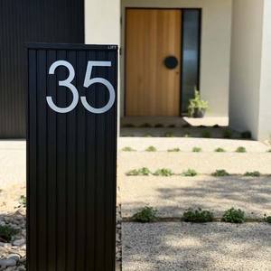 Boîte à <span class=keywords><strong>colis</strong></span> extérieure autoportante sécurisée et antivol, boîte <span class=keywords><strong>aux</strong></span> <span class=keywords><strong>lettres</strong></span> en métal pour jardin et usage domestique - Product Image 1