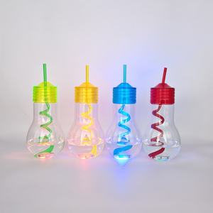 แก้วพลาสติก PET น้ำหนักเบา 600 มล. รูปทรงหลอดไฟ LED สำหรับงานปาร์ตี้ เป็นมิตรกับสิ่งแวดล้อม ใช้สำหรับใส่เครื่องดื่ม น้ำผลไม้ พร้อมหลอดดูด ดื่มได้โดยตรง ใช้กับชา<span class=keywords><strong>นม</strong></span>ได้ - Product Image 5