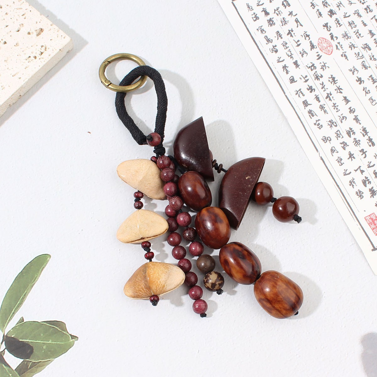 Vallée vide (sac de coquille de fruit accrochant des ornements)