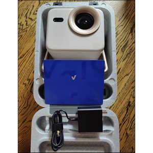Projecteur de cinéma maison Vidda M2 Pro 4K Triple Laser, projecteur multimédia DLP portable avec 3D Ready et haut-parleurs intégrés - Product Image 4