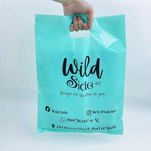 Bolsas de regalo ecológicas reciclables al por mayor para uso comercial, bolsas de compras de plástico con logotipo personalizado, bolsas con asa troquelada para compras. - Product Image 4