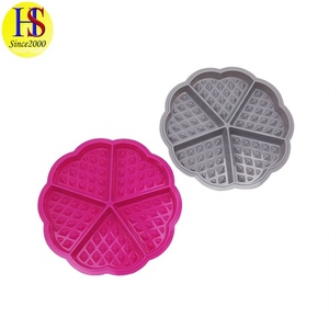 Chine Fabricant Silicone Moule À Gaufre Coeur Triangle Silicone Tarte Partie Moule - Product Image 1