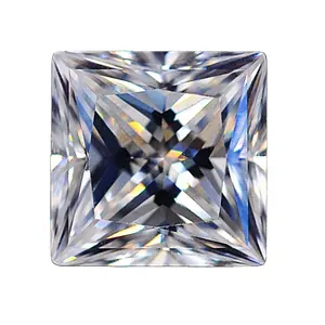 高质量的低价实验室生长清晰的白色 D 颜色方形 moissanite 戒指