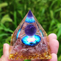 Guérison esthétique reiki yoga pyramide jade cristal décor denterpiece décorations pour maison chambre salon roon bureau tables basses