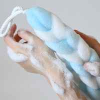 Vente en gros de barres de bain en maille naturelle en microfibre écologique Pouf à bulles Luffa Bouffée de douche Éponge de bain