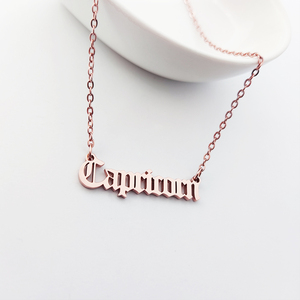 Nouveauté Collier Zodiaque Capricorne – Signe Astrologique de <span class=keywords><strong>Naissance</strong></span> – Lettre Omicron Iota – Anniversaire Horoscope Capricorne Gémeaux - Product Image 4