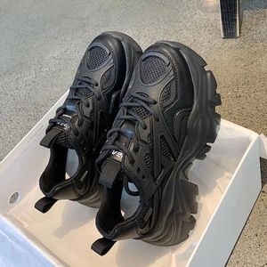 Zapatos casuales de mujer a la moda al por mayor, con suela gruesa, efecto de aumento de altura, color blanco, estilo deportivo, zapatos para caminar - Product Image 4