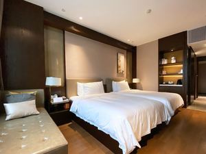 Juego <span class=keywords><strong>de</strong></span> Muebles <span class=keywords><strong>de</strong></span> Dormitorio <span class=keywords><strong>de</strong></span> <span class=keywords><strong>Hotel</strong></span> <span class=keywords><strong>de</strong></span> Madera Sólida <span class=keywords><strong>de</strong></span> Lujo Moderno, Diseño <span class=keywords><strong>de</strong></span> Cama King Personalizada, Ecológico, para Apartamentos y Habitaciones <span class=keywords><strong>de</strong></span> Huéspedes - Product Image 4