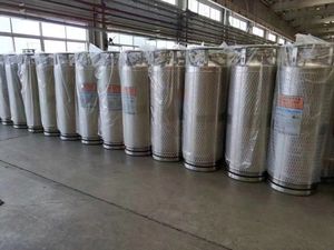 DPL450-175X देववार टैंक वेल्डिंग इन्सुलेटेड क्रायोजेनिक सिलेंडर मछली कार बोतल तरल ऑक्सीजन की बोतल - Product Image 3