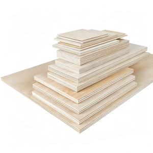 Contreplaqué de tilleul naturel non traité de différentes tailles, idéal pour la fabrication artisanale, la sculpture, le marquage et la peinture. - Product Image 1