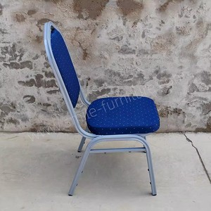 Chaises de banquet royales rembourrées en tissu, vente en gros directe d'usine chinoise, chaises de banquet capitales pour mariages - Product Image 3