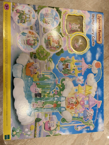 Ensemble de jeu Château des Fées dans les Nuages, collection surprise <span class=keywords><strong>Sylvanian</strong></span> Families, avec cascade et accessoires balançoires - Product Image 5