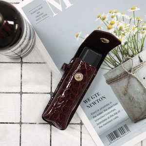 High-end crocodile-patterned lipstick case, PU lipstick tube, single-piece lipstick case, portable <b>mini</b> makeup bag - Product Image 4
