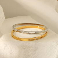 Bracelets Joncs Minimalistes en Acier Inoxydable Plaqué Or 18K avec Fermoir Creux en Zircon pour Femmes - Vente en Gros de Bijoux de Mode