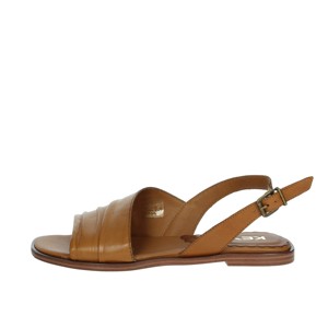 Sandali bassi K-11060 in pelle - Product Image 1