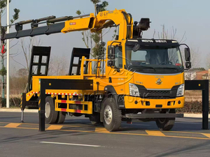 Camion porte-charge autoportant 4x2 avec grue 8T, double fonction de levage et de transport de machines de construction - Product Image 6