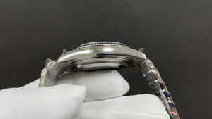 Le Franc est plein et délicat. Avec un savoir-faire de pointe, il récompense la confiance de tous. Montre mécanique pour homme - Product Image 5