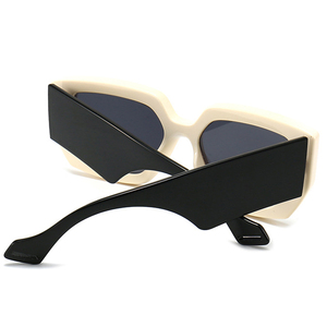 2020 Vintage <span class=keywords><strong>Plaza</strong></span> moda <span class=keywords><strong>de</strong></span> <span class=keywords><strong>de</strong></span> las mujeres hombres famosos <span class=keywords><strong>de</strong></span> la marca <span class=keywords><strong>de</strong></span> lujo <span class=keywords><strong>de</strong></span> gran marco <span class=keywords><strong>de</strong></span> gafas <span class=keywords><strong>de</strong></span> sol para mujer UV400 - Product Image 2