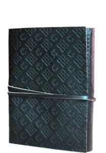 2021 diseño personalizable personalizado hecho a mano en relieve tamaño A5 Diario De Cuero Negro Diario de escritorio para uso de oficina de negocios - Product Image 2