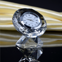 HDW 2024 Horloge de table en cristal transparent K9 personnalisée, trophée populaire, vente chaude, souvenir de mariage, gravure, horloge de table en cristal d'amour