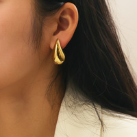 Boucles d'oreilles créoles épaisses étanches pour femmes boucles d'oreilles Dupes goutte d'eau légère hypoallergénique boucles d'oreilles en or bijoux de mode