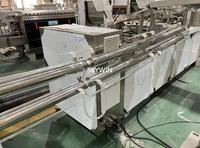 Machine à sandwich à biscuits à la crème à deux voies Skywin avec ligne d'emballage sur le bord pour l'usine de biscuits