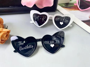 맞춤형 독신 웨딩 파티 선글라스 맞춤형 결혼 날짜 이니셜 사랑 하트 선글라스 선글라스 선물 - Product Image 4