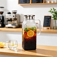 Carafe en verre grande capacité avec poignée, couvercle passoire en acier inoxydable, carafe à eau en verre résistant à la chaleur pour le stockage de boissons à domicile