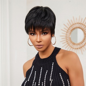 HAOLING <span class=keywords><strong>Perruque</strong></span> Noire Courte Bob Synthétique Naturelle Coupe Pixie pour <span class=keywords><strong>Femme</strong></span> Utilisation Quotidienne Fête Fibre Résistante à la Chaleur - Product Image 3