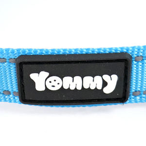 Collar para Mascotas de Nailon con Doble Tira Reflectante, Diseño Sólido, 1.0* 20-30cm, Fácil Visibilidad para Paseos Nocturnos - Product Image 4
