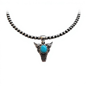Pendentif Crâne de Vache en Argent Sterling Turquoise Nizhoni, Signé Nizhoni, Bijou Artisanal du Sud-Ouest, Cadeau - Product Image 1