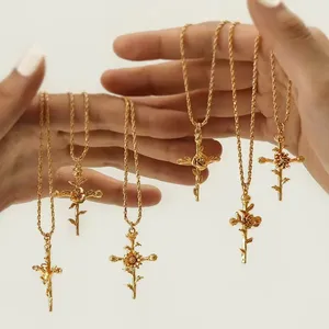 Крест цветок Ювелирная цепочка Кулон Дизайнерские водостойкие золотые 18K не тусклые цветы для рождения женские ожерелья из нержавеющей стали ювелирные изделия
