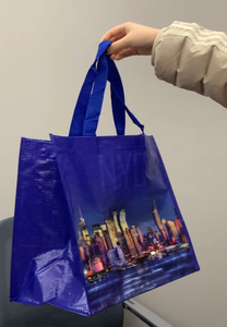 Sacs de courses en polypropylène tissé réutilisables, imperméables, avec logo personnalisé, pour les courses et la promotion - Product Image 4