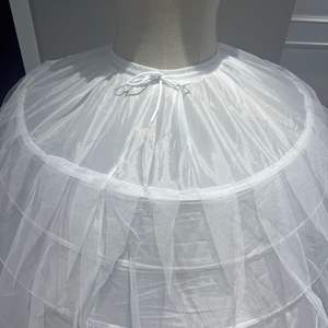 S1299A 2026 gros jupons surdimensionné jupe gonflée <span class=keywords><strong>grande</strong></span> <span class=keywords><strong>taille</strong></span> femmes <span class=keywords><strong>mariée</strong></span> mariage <span class=keywords><strong>jupon</strong></span> - Product Image 3