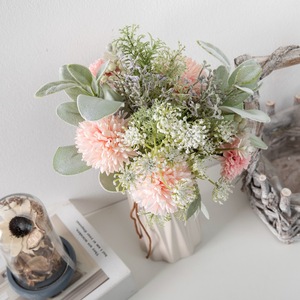 Diseño de Ramos de Flores Artificiales Gabriella con Hojas Rosas y Verdes para Decoración de Bodas y Hogar CF01174 - Product Image 1