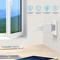 Chargeur de voyage universel 5V 2.4A 3 USB Adaptateur mural Portable EU Plug Mobile Phone Smart Charger