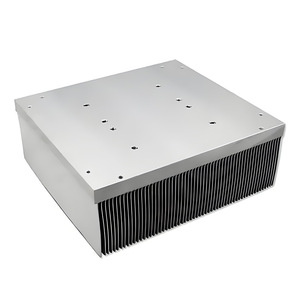Radiateur à ailettes en cuivre et aluminium haute densité sur mesure pour le refroidissement du châssis - Product Image 4