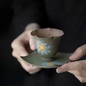 Nhật Bản vẽ tay Hướng Dương cổ điển đá bùn ren teacup với khay