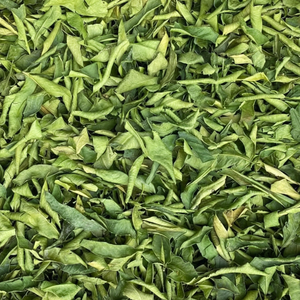 Feuilles de citron vert kaffir séchées de qualité supérieure pour la cuisson du thé Curries Vietnam - Product Image 1