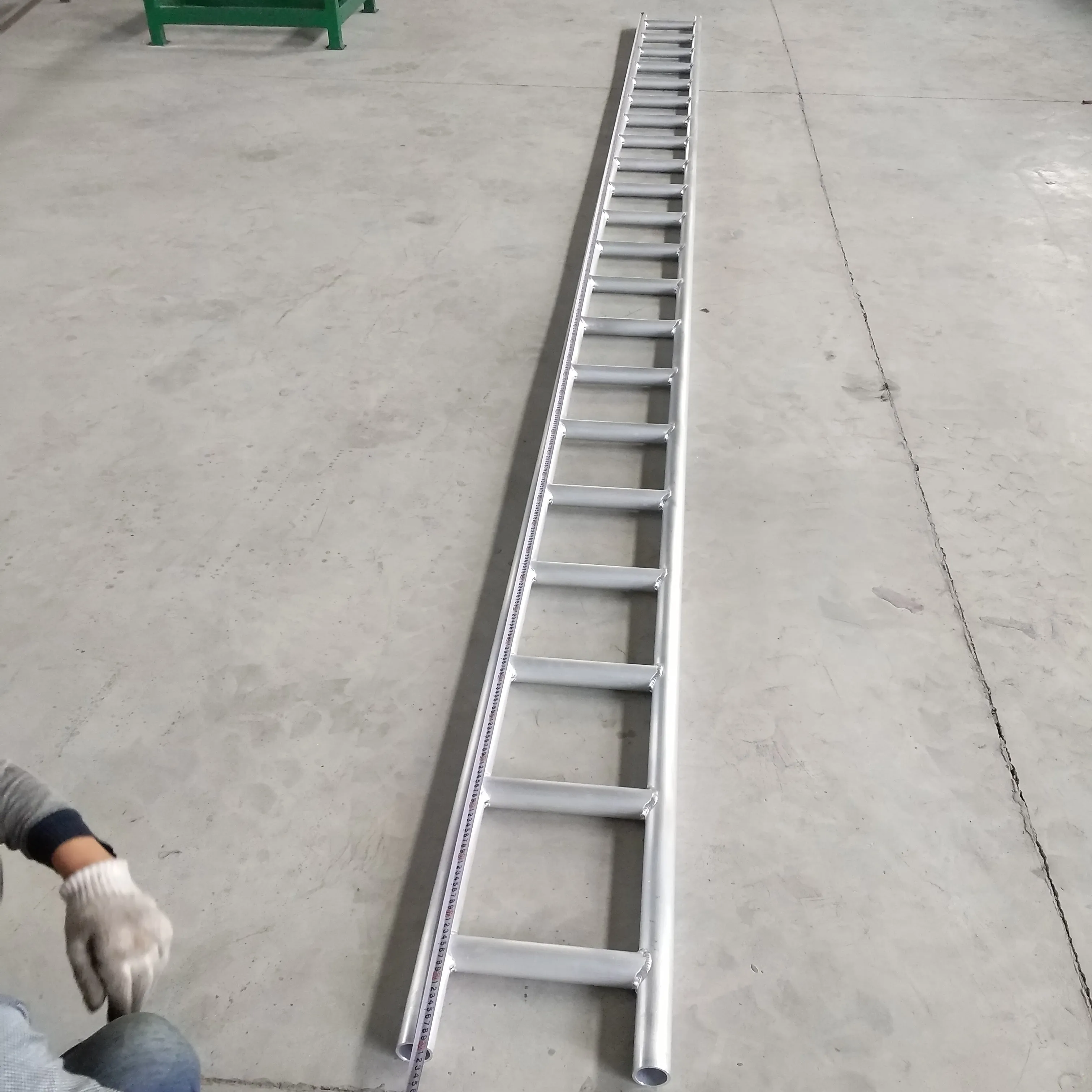 Wholesales के लिए EN131 एल्यूमीनियम सीधे सीढ़ी काम